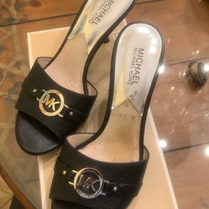 Michael Kors black Tilly Mule 7.5M